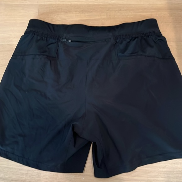 Brooks 7” men’s running shorts, large - Picture 2 of 4